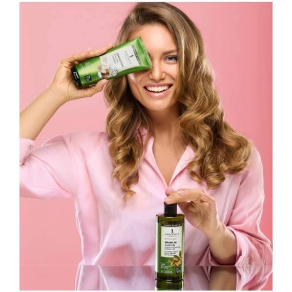 HC ESSENCE Tápláló sampon száraz, sérült hajra